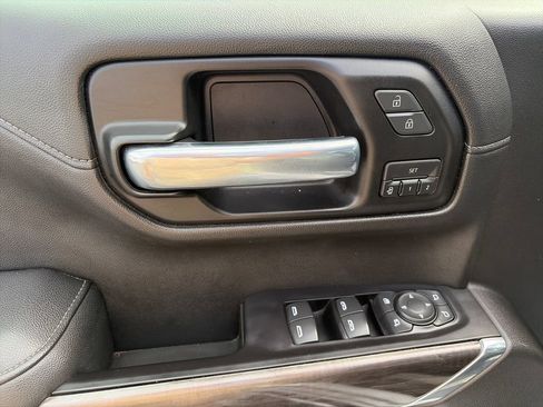 Used 2020 Chevrolet Silverado 1500 LTZ w/ LTZ Plus Package AWD/4WD image 19