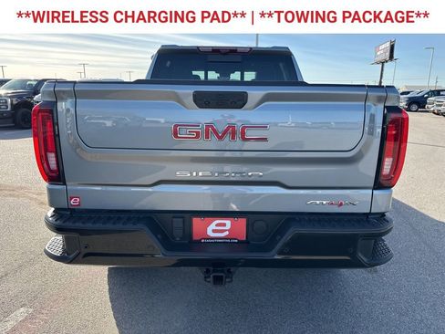 Used 2024 GMC Sierra 1500 AT4X image 7