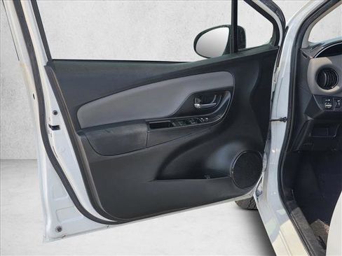 Used 2015 Toyota Yaris SE FWD image 8