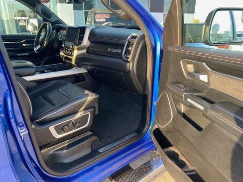 Used 2019 RAM 1500 Laramie w/ Sport Appearance Package image 7