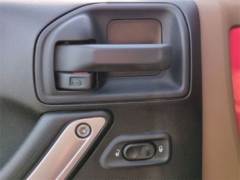 Used 2016 Jeep Wrangler Unlimited Sahara w/ Dual Top Group image 13