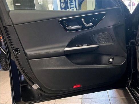 Used 2026 Mercedes-Benz C 300 4MATIC Sedan image 9