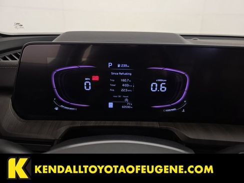 Used 2024 Kia Telluride EX w/ EX Captain's Chair Package AWD/4WD image 11