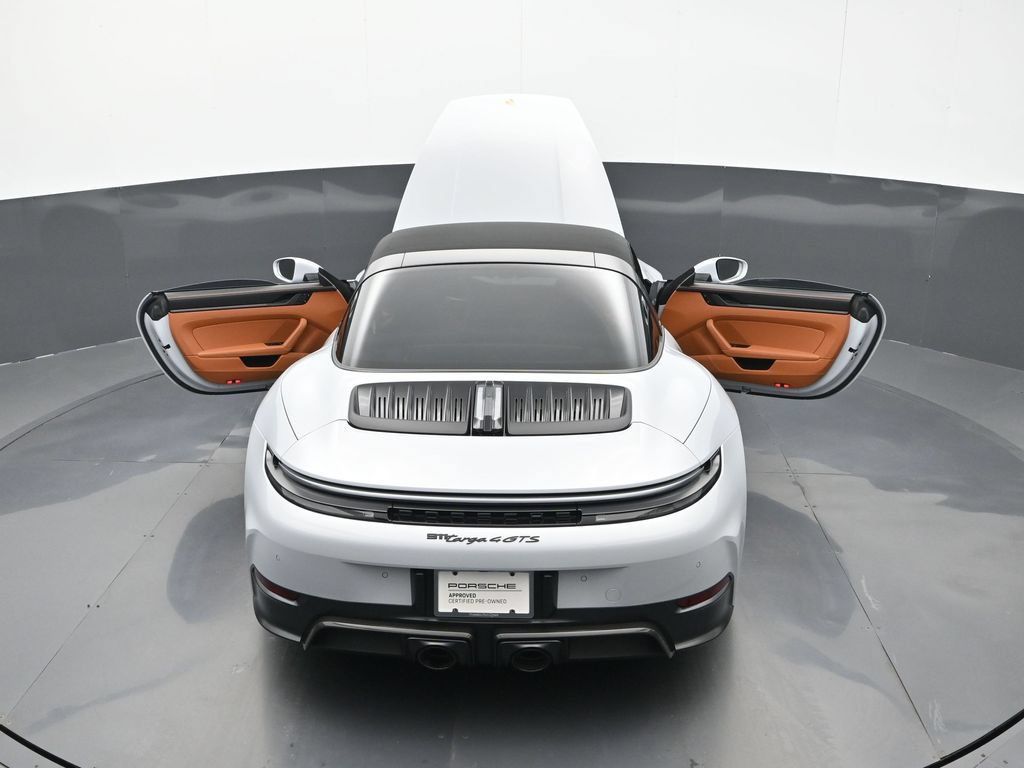 Certified 2026 Porsche 911 Targa 4 GTS AWD/4WD image 24