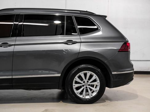 Used 2018 Volkswagen Tiguan SE image 17