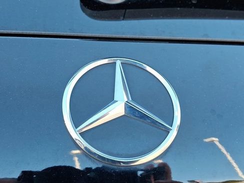 Used 2021 Mercedes-Benz GLB 250 4MATIC image 30