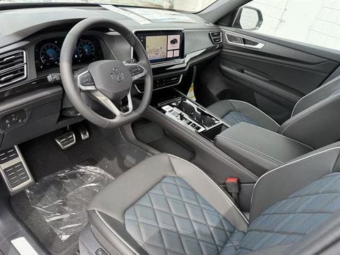 New 2025 Volkswagen Atlas Cross Sport SEL Premium R-Line image 2