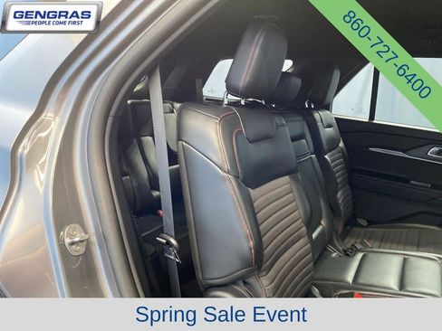 Used 2025 Ford Explorer ST-Line w/ ST-Line Street Pack AWD/4WD image 40