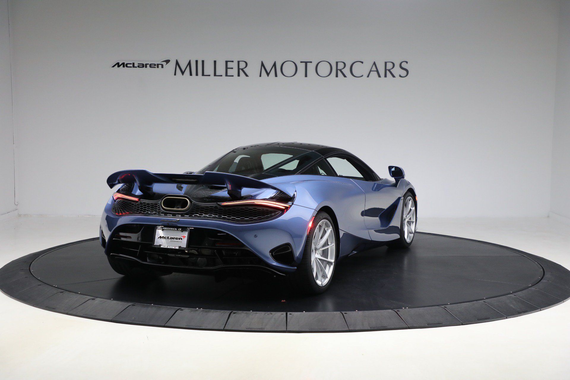 Used 2026 McLaren 750S RWD image 7