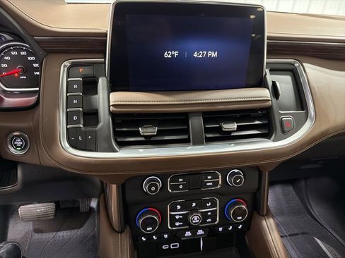 Used 2021 Chevrolet Suburban High Country image 30