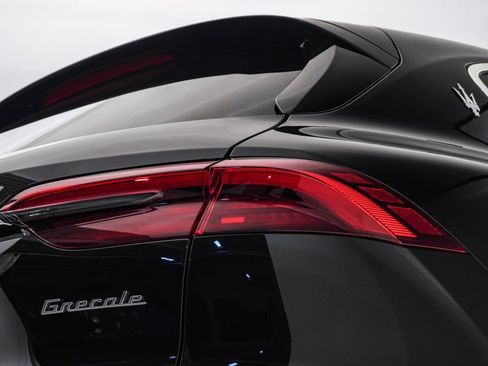 Used 2025 Maserati Grecale GT AWD/4WD image 13