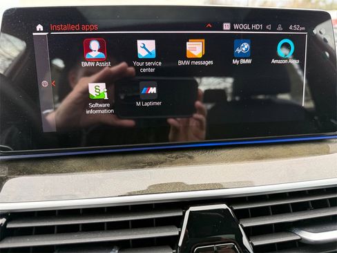 Used 2020 BMW M550i xDrive image 24