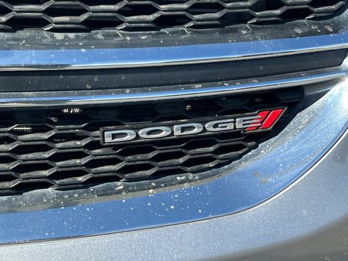 Used 2019 Dodge Grand Caravan SXT image 13