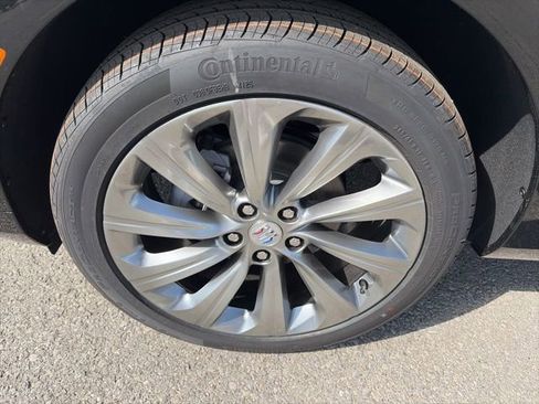 New 2026 Buick Envista Avenir FWD image 10