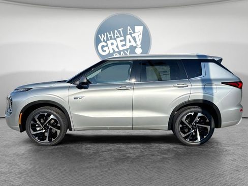 New 2025 Mitsubishi Outlander SEL image 4