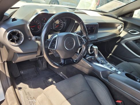Used 2022 Chevrolet Camaro LT image 10