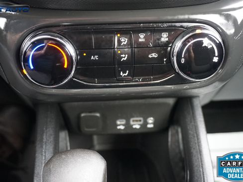 Used 2023 Chevrolet TrailBlazer LS image 32