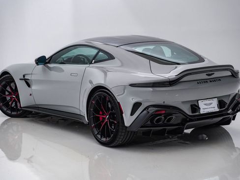 Used 2026 Aston Martin V8 Vantage S RWD image 10
