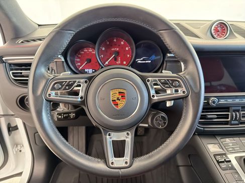 Used 2020 Porsche Macan GTS AWD/4WD image 17