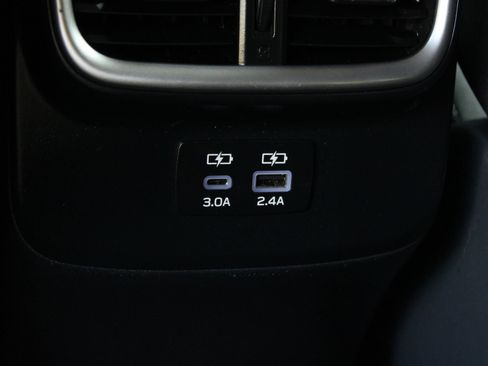 Used 2023 Subaru Outback Premium AWD/4WD image 23