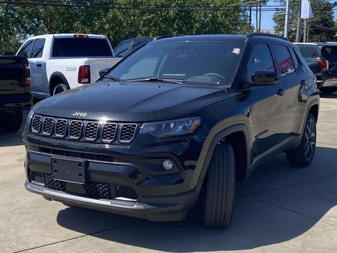 New 2026 Jeep Compass Latitude AWD/4WD image 3