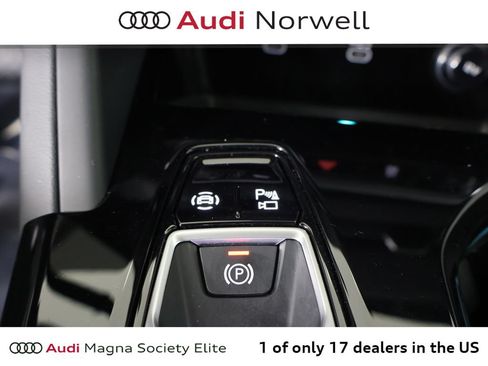 Used 2025 Audi Q5 Premium Plus w/ Premium Plus AWD/4WD image 5