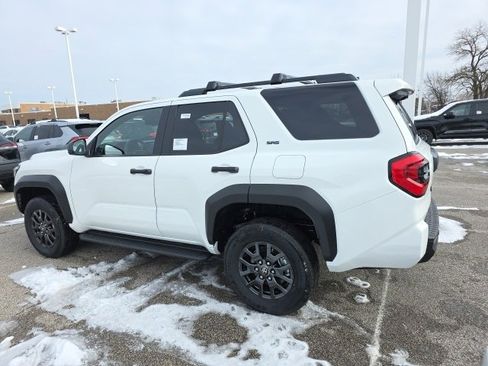 New 2025 Toyota 4Runner SR5 image 5