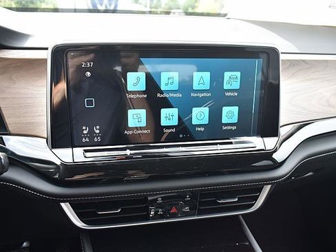 New 2026 Volkswagen Atlas SE image 12