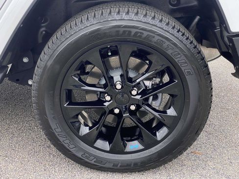 Certified 2023 Jeep Wrangler Sahara w/ Cold Weather Group image 14