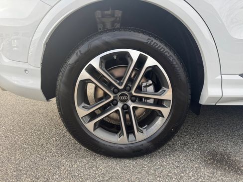 New 2025 Audi Q5 Premium Plus image 27