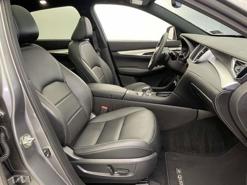 Used 2021 INFINITI QX50 Luxe w/ Appearance Package image 23