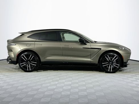 New 2025 Aston Martin DBX 707 image 4