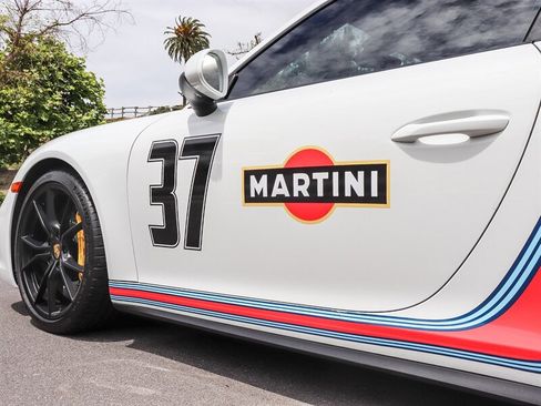 Used 2019 Porsche 911 Carrera GTS image 10