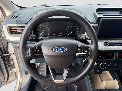 Used 2022 Ford Maverick XLT image 12