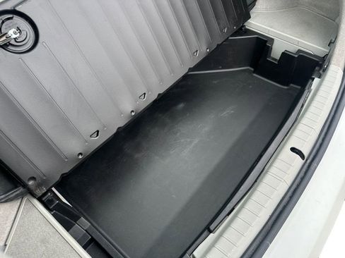 Used 2015 Toyota Prius Two image 29