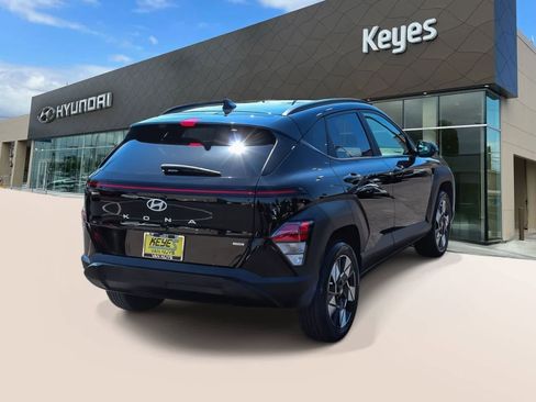 Certified 2024 Hyundai Kona SEL AWD/4WD image 4