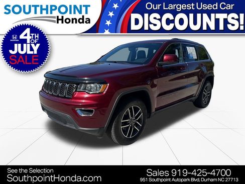 Used 2019 Jeep Grand Cherokee Laredo w/ Laredo X Package RWD image 3