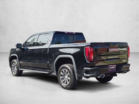 Used 2024 GMC Sierra 1500 AT4 w/ Technology Package AWD/4WD image 7