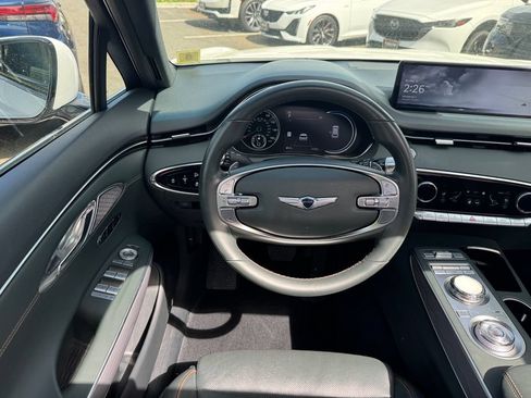Used 2023 Genesis GV70 2.5T w/ Advanced Package AWD/4WD image 12