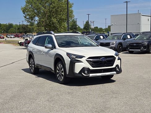 Certified 2025 Subaru Outback Touring XT AWD/4WD image 1