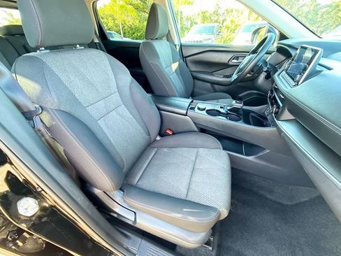 Used 2024 Nissan Rogue SV AWD/4WD image 26