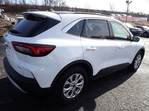 Certified 2023 Ford Escape Active w/ Tech Pack #2 image 9