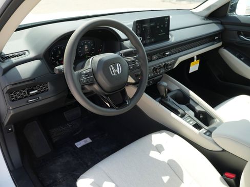 Used 2026 Honda Accord SE image 15