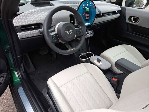 Certified 2025 MINI Cooper S image 11