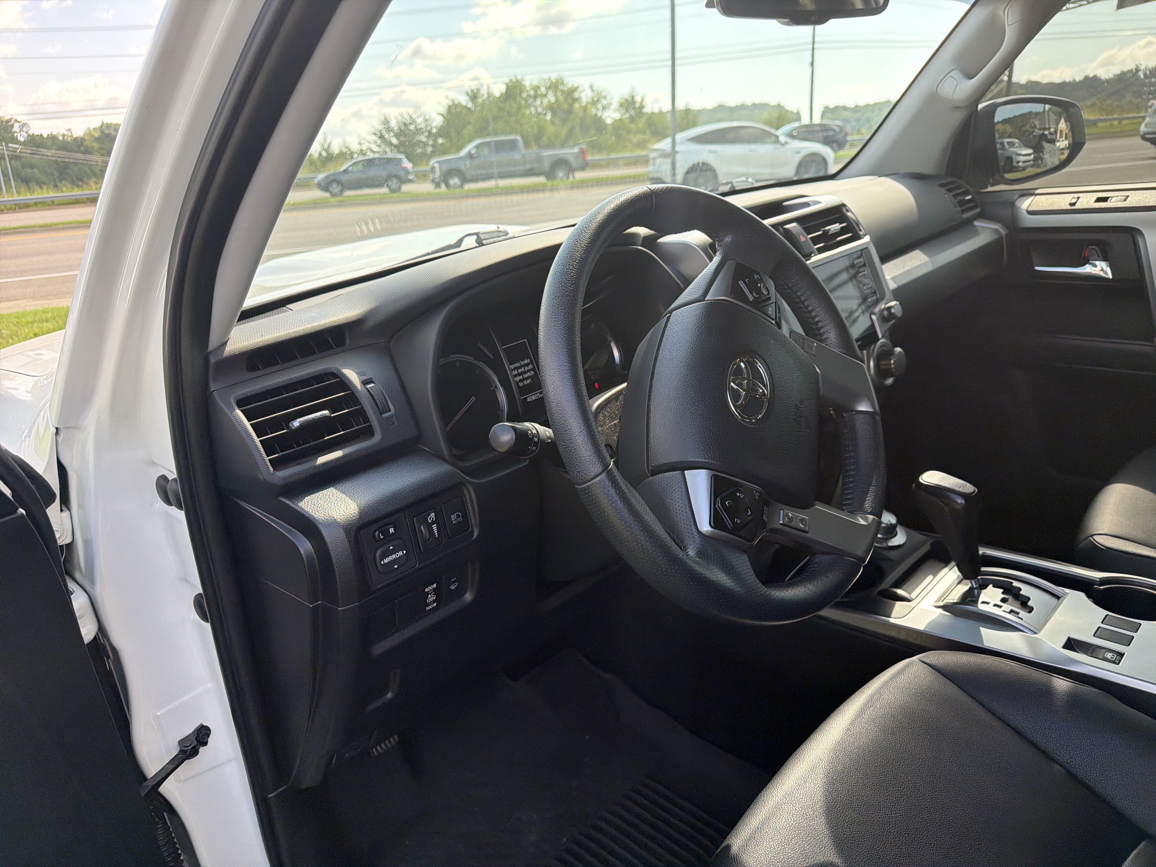Used 2022 Toyota 4Runner TRD Sport AWD/4WD image 19