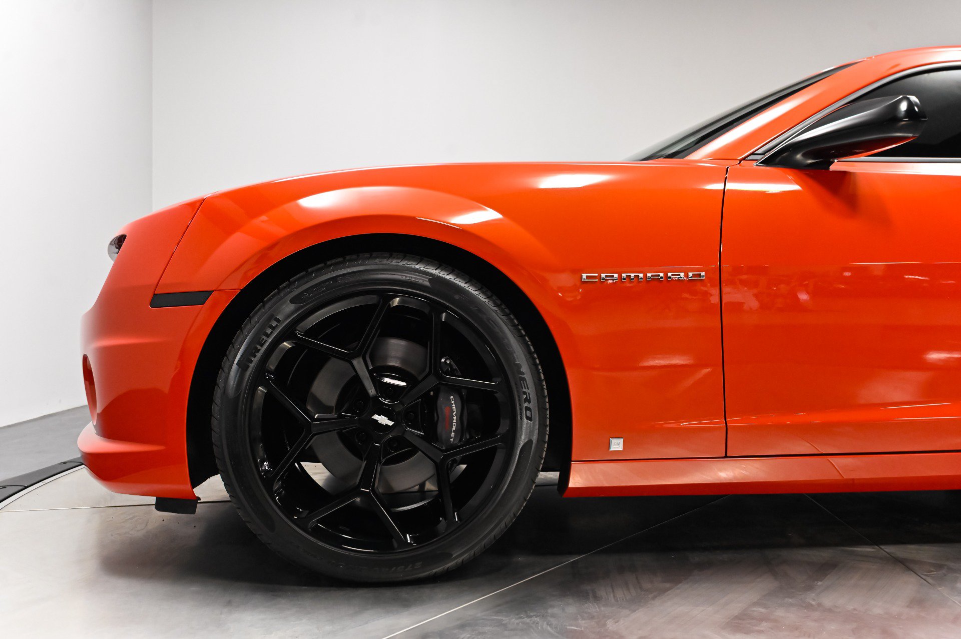 Used 2010 Chevrolet Camaro SS w/ RS Package RWD image 18
