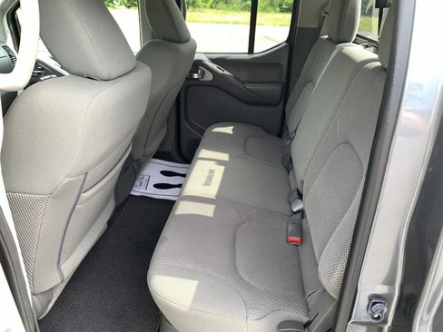Used 2019 Nissan Frontier SV RWD image 25