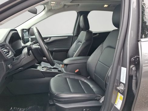 Used 2025 Ford Escape Platinum AWD/4WD image 14