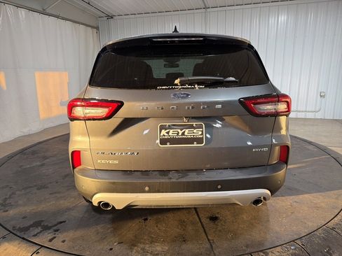 Used 2025 Ford Escape Platinum w/ Premium Technology Package image 7