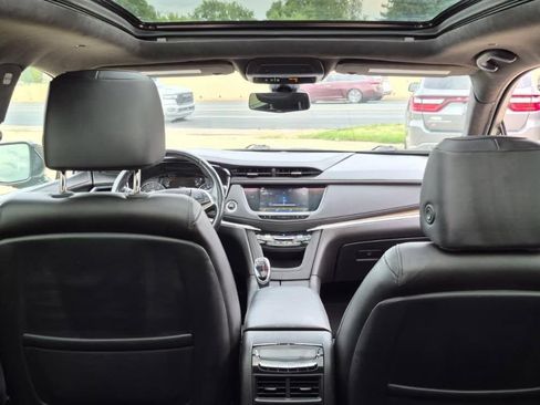 Used 2019 Cadillac XT5 Platinum AWD/4WD image 18